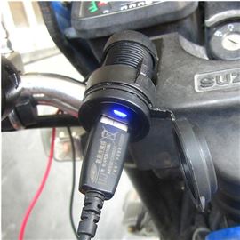 Enchufe cargador de moto USB para moviles PARA MOTOS Y QUAD ATV . CON ENVIO  GRATIS