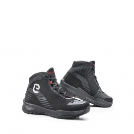 ELEVEIT TOWN AIR LADY...